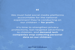 Ein Plakat mit einem Zitat aus 'Building a Better America', das besagt: 'Wir müssen die Social-Media-Plattformen für das nationale Experiment zur Rechenschaft ziehen, das sie an unseren Kindern durchführen - zum Profit.'