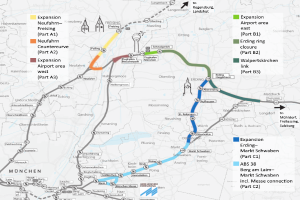 Ein detaillierter Stadtplan, der die Bahnroute von München nach Frankfurt hervorhebt und Haltestellen, Umgebung und Textinformationen zum Zug enthält.