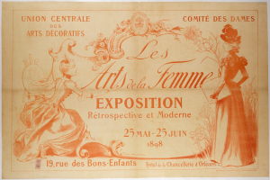 Zwei Frauen in eleganten Kleidern und klassischen Frisuren schauen den Betrachter auf einem hellblauen Hintergrund an, mit fetter schwarzer Schrift, die die Arts de la Femme Ausstellung beschreibt.