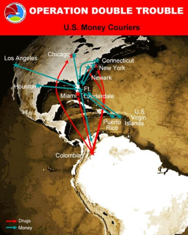 Plakat mit der Aufschrift "Operation Double Trouble: US-Geldboten" mit einer Karte der USA, die in zwei Abschnitte unterteilt ist, einer für die Routen der Geldboten und einer für die Standorte der Carrier, mit fetter schwarzer Schrift in einem weißen Rand.